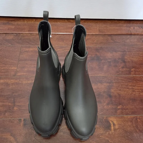 Jeffrey Campbell Platform Lug Sole  Chelsea Matte Grey Green Rain Boots Size 7 - Picture 8 of 10